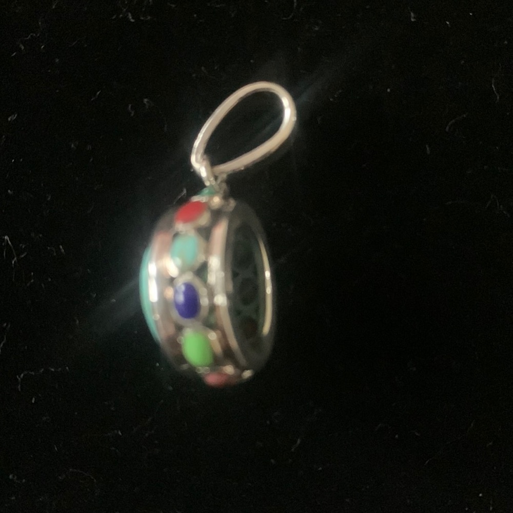 Multicolor Stone Pendant - Picture 2 of 4